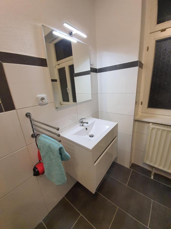 Zentrale 2 Zimmer Eg Wohnung Mit Balkon ไลป์ซิก ภายนอก รูปภาพ